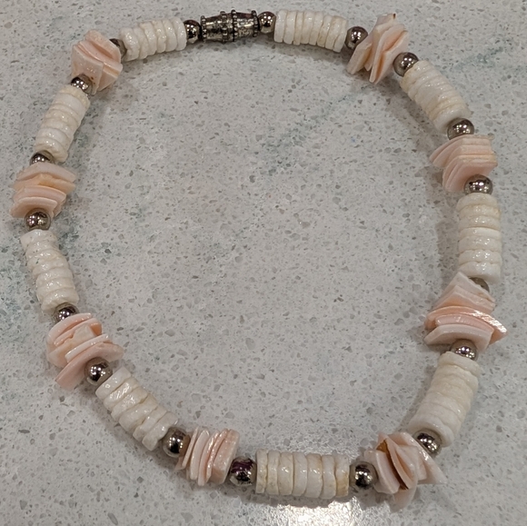 Jewelry - White Heishi And Blush Colored Shell Ankle Bracelet